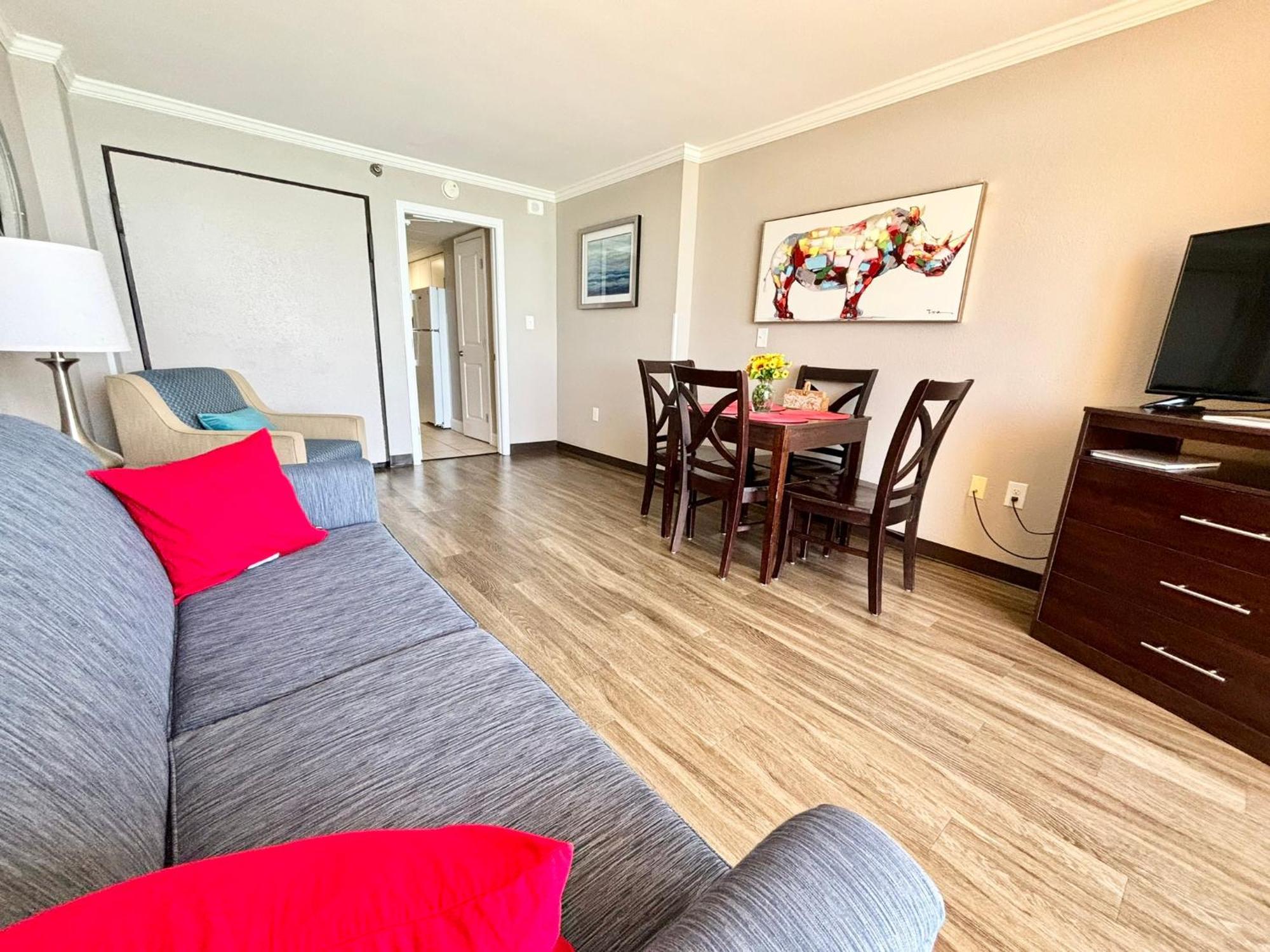 Azure Bliss Oceanfront Condo Sleeps 6 เมอร์เทิลบีช ภายนอก รูปภาพ